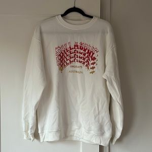 Billabong crewneck!